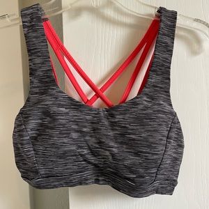 lululemon Free to be Serene Bra C/D size 4, Wee are from space/pink punch EUC